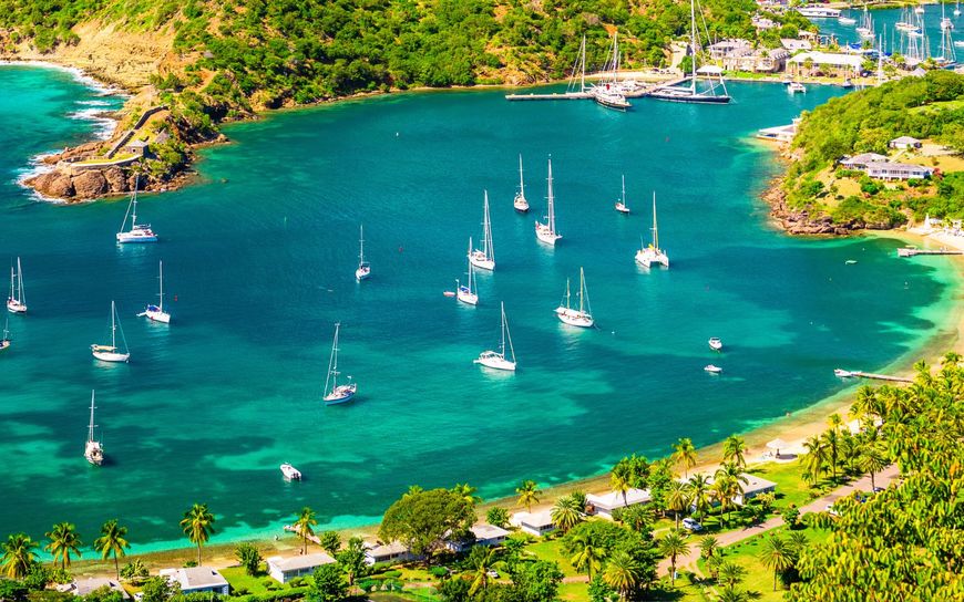 Luxury yachts available this winter in the Caribbean