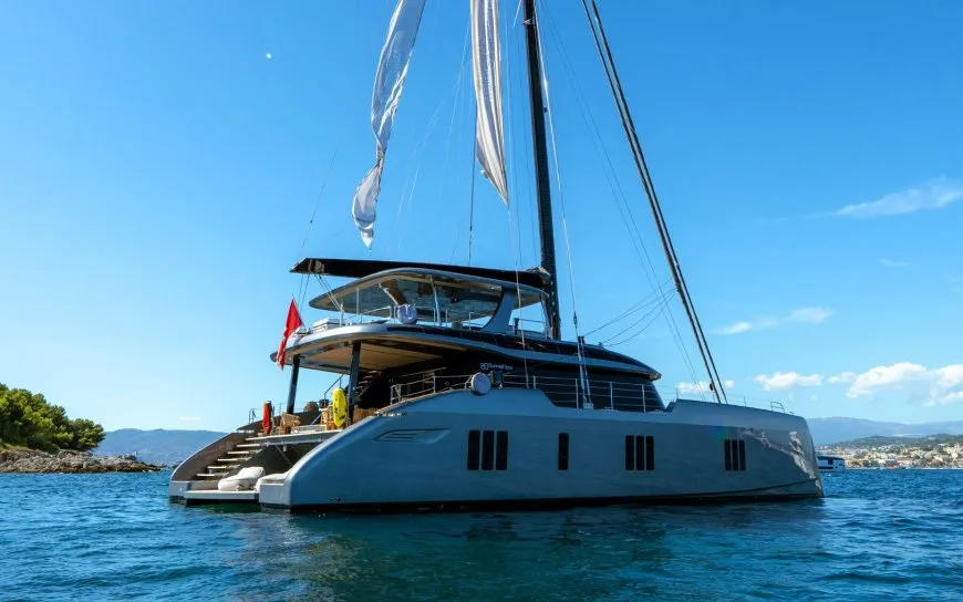 APOLLO 99: Summer in Spain and Greece!