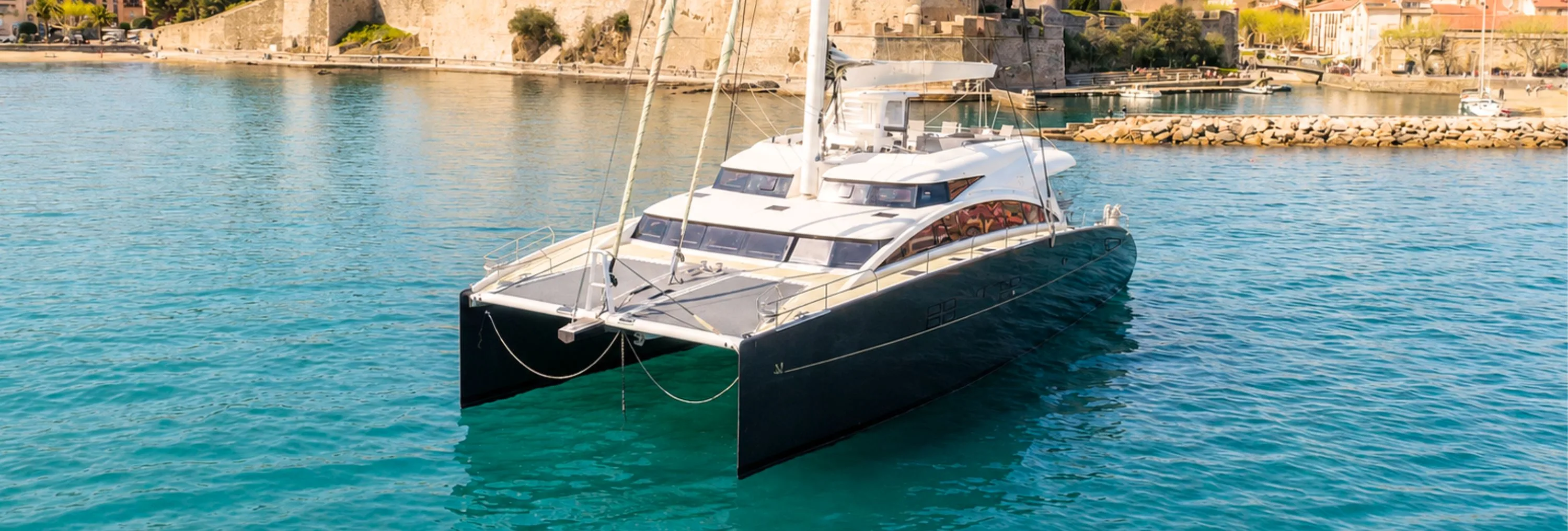 HOUBARA: 5% Off All August and September Charters