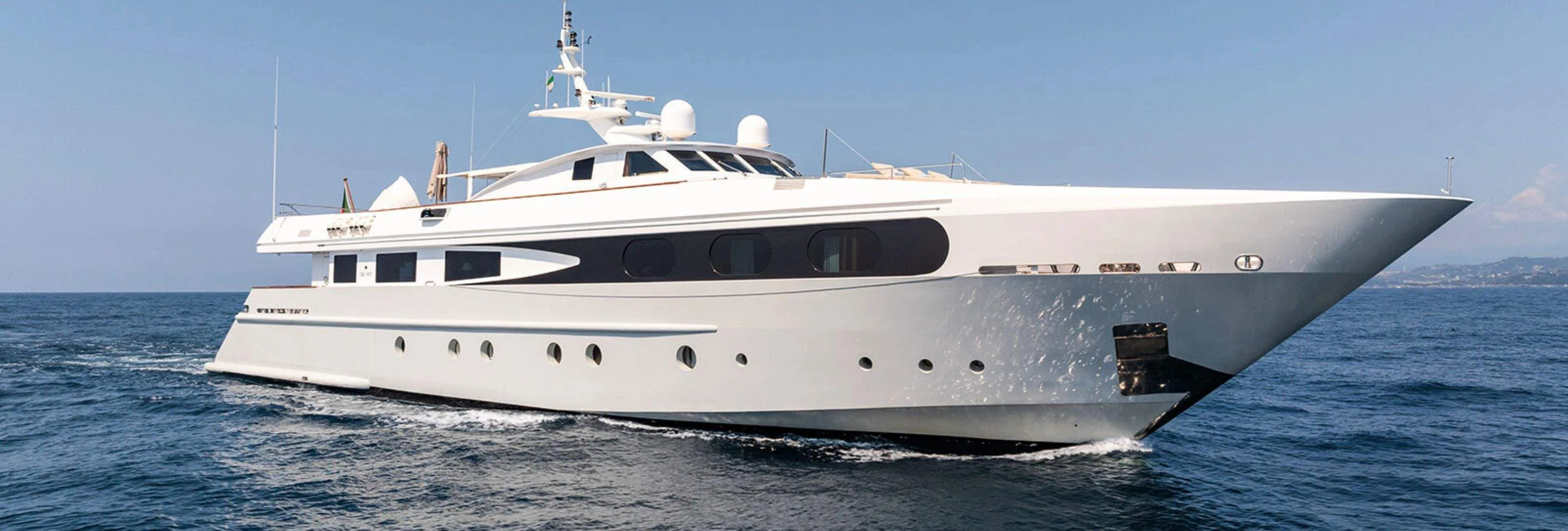 SOPHIE BLUE 41m Motor Yacht : Early-Birds Special Offer!