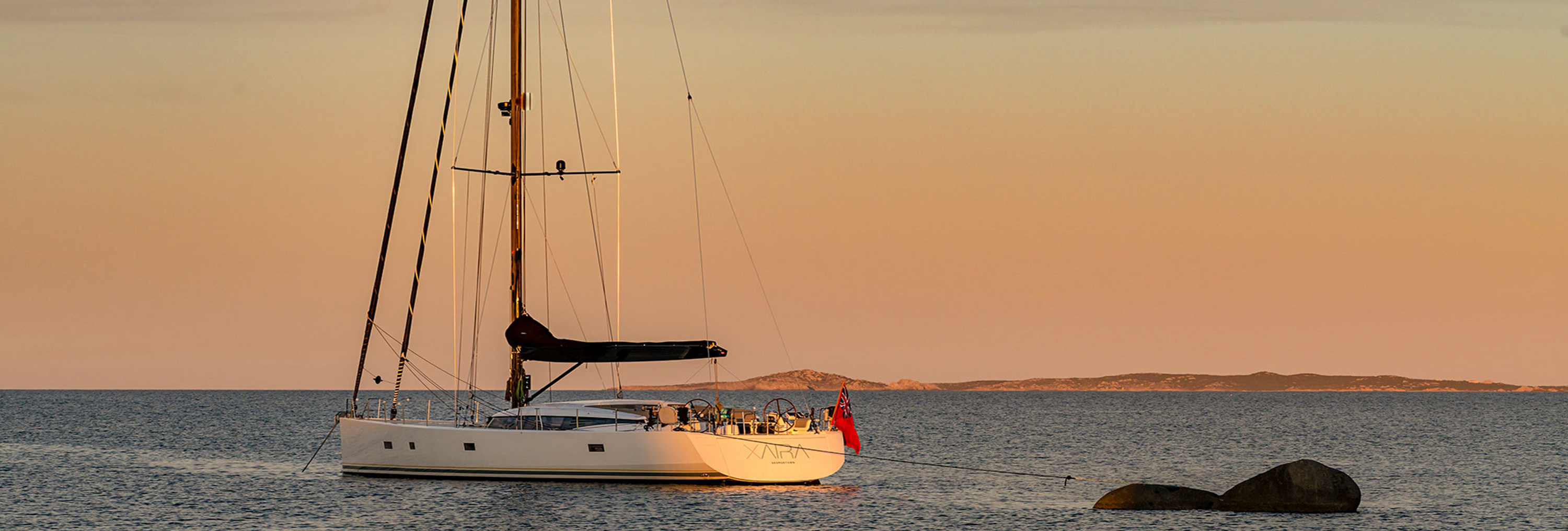 CNB Sailing Yacht XAIRA available for Christmas in the Caribbean I BGYB