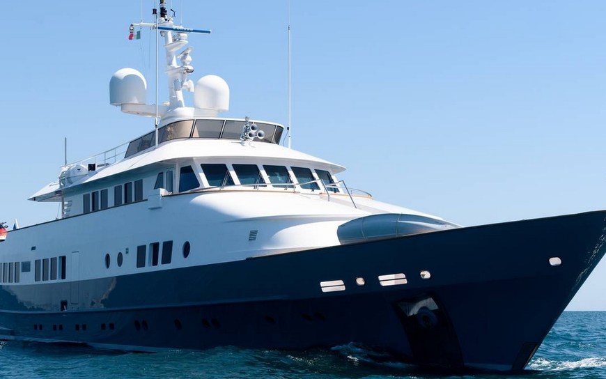 berzinc motor yacht for sale