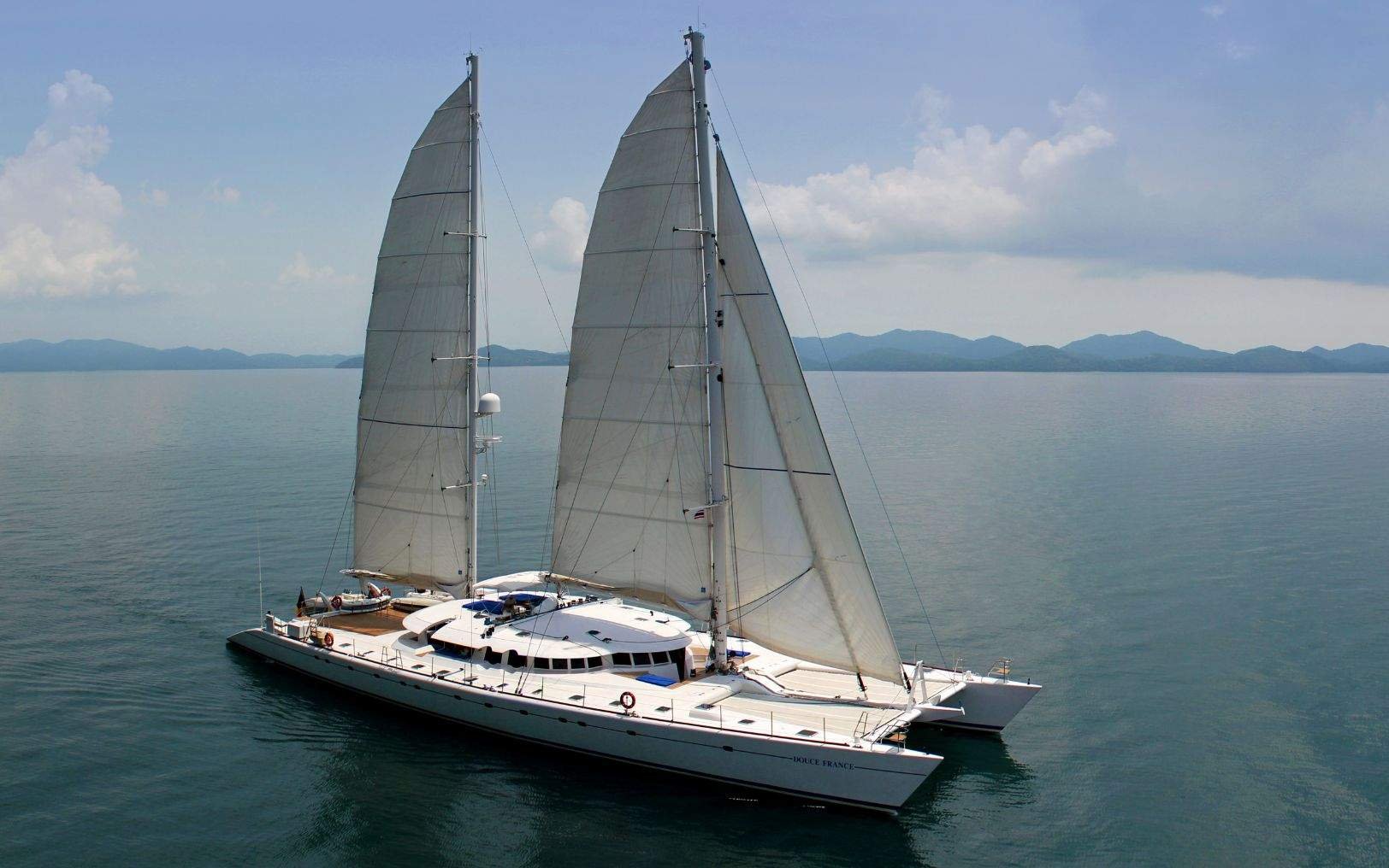 2win Two Masted Catamaran Schooner Alumarine 138ft DOUCE FRANCE – Yacht for ...