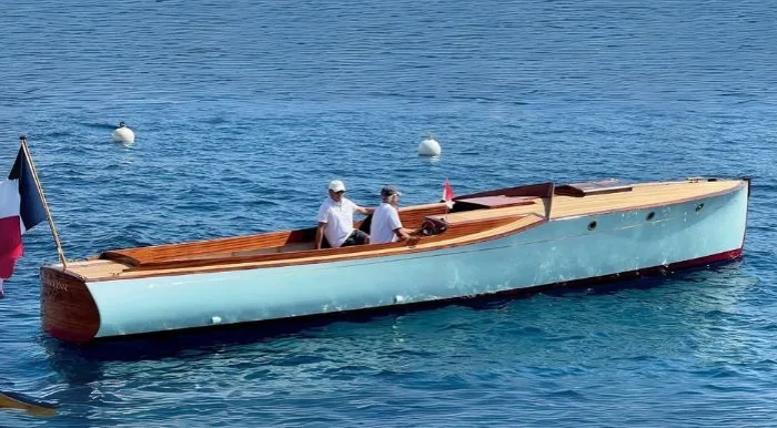 LA MAGICIENNE – New Video Available