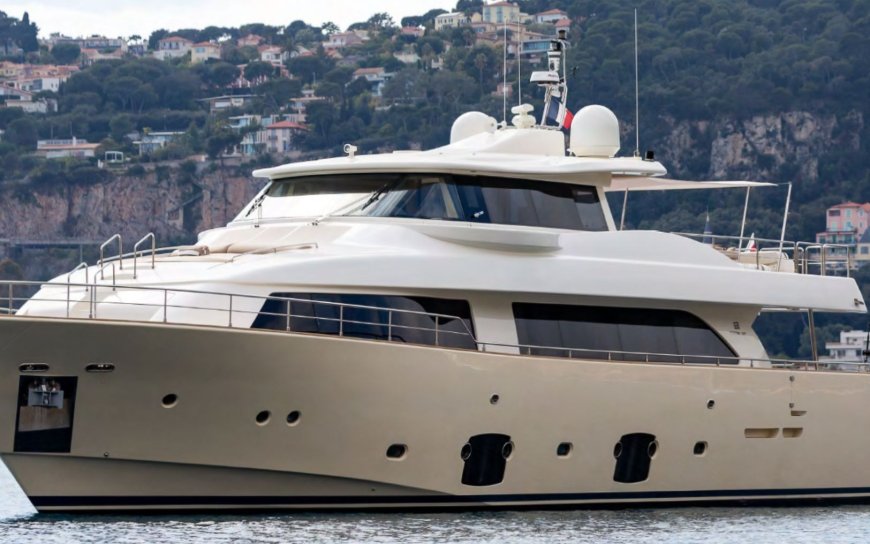 LA PAUSA: Custom Line Navetta 26 for Sale