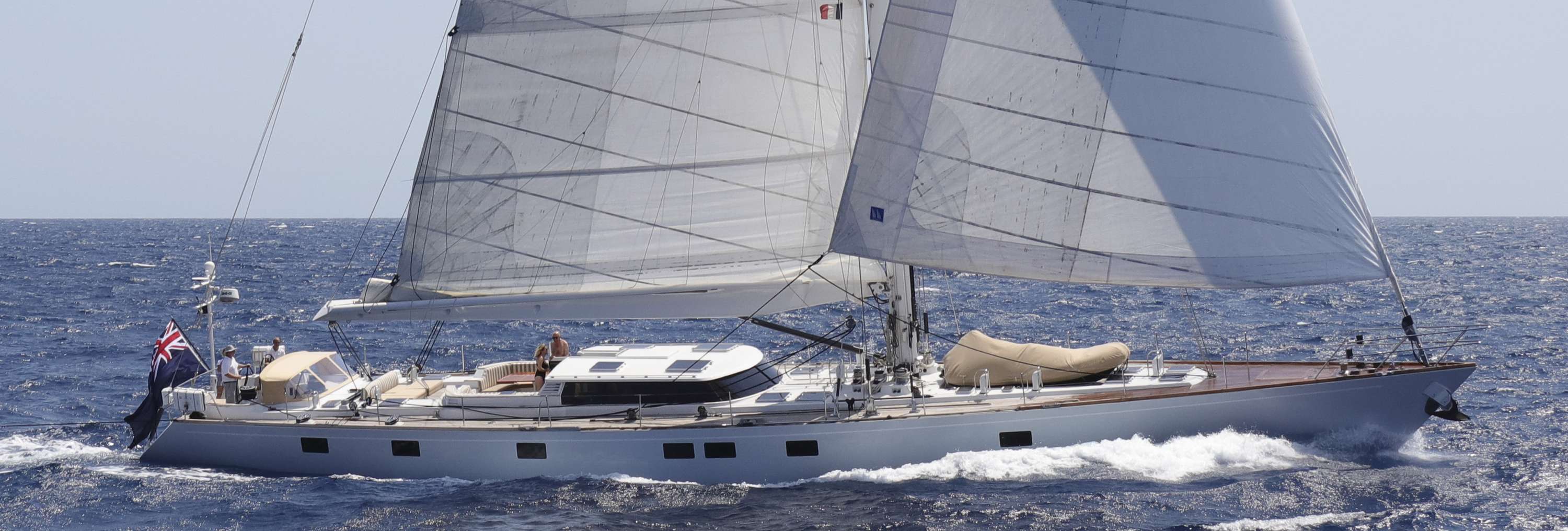 Sailing Yacht LUNAR MIST : Back on the Market