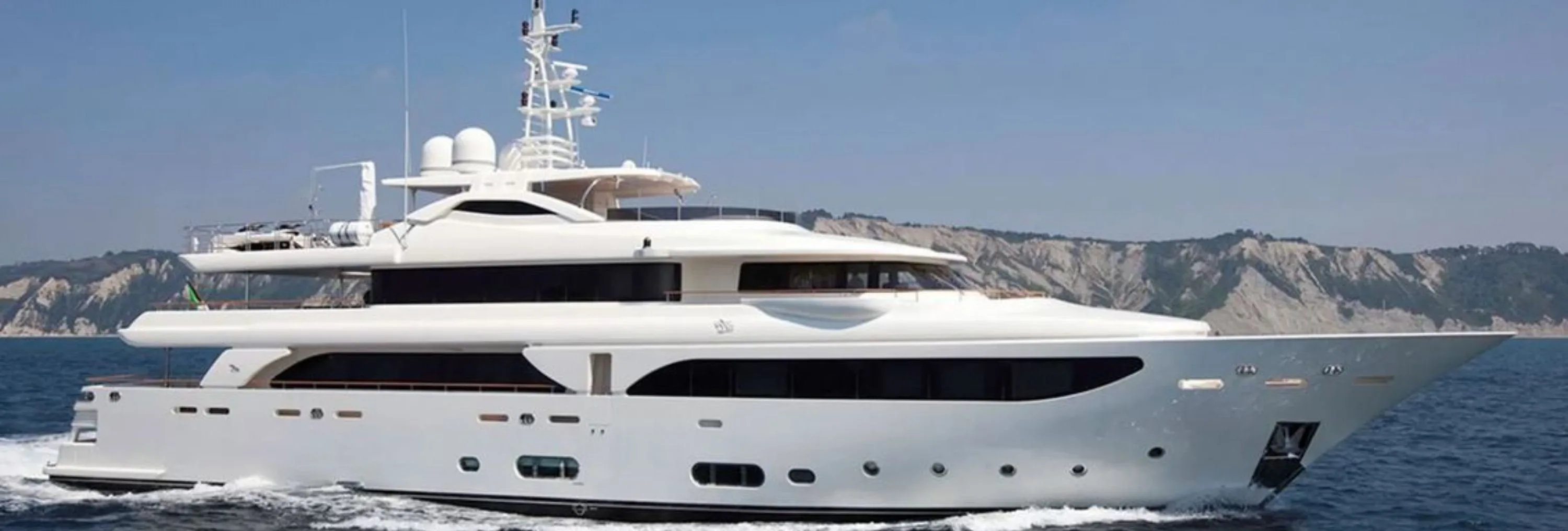 PALATIAL: CRN Navetta 43 Superyacht for Sale
