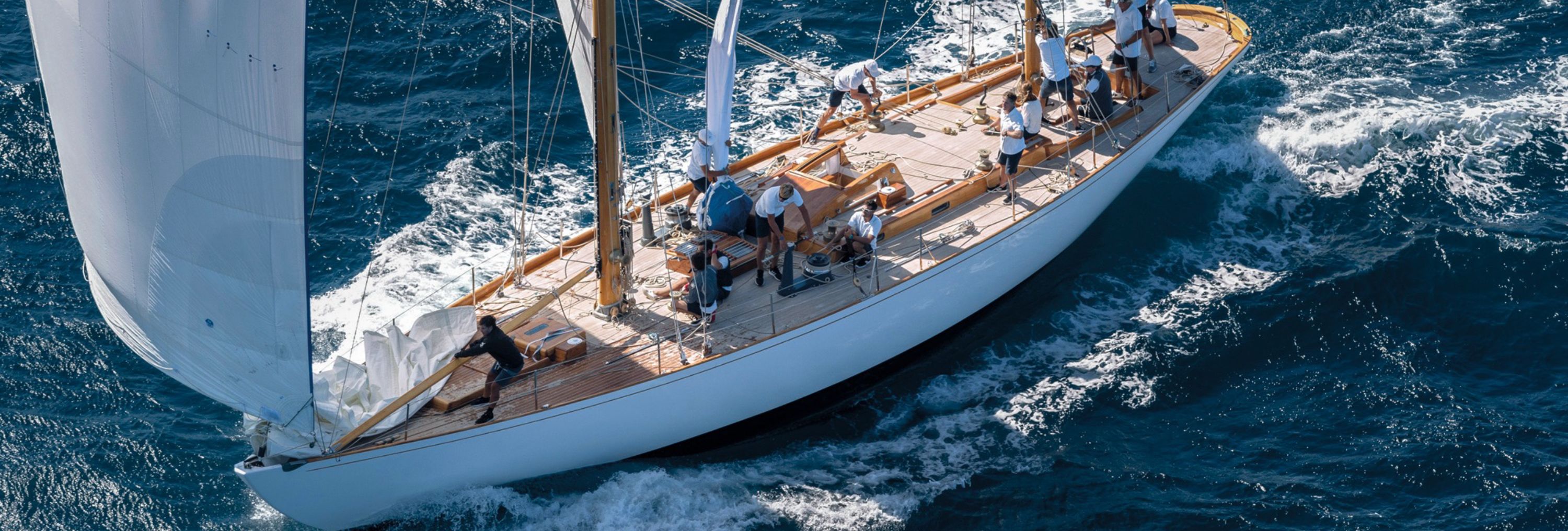 RECLUTA: A Classic Masterpiece by German Frers