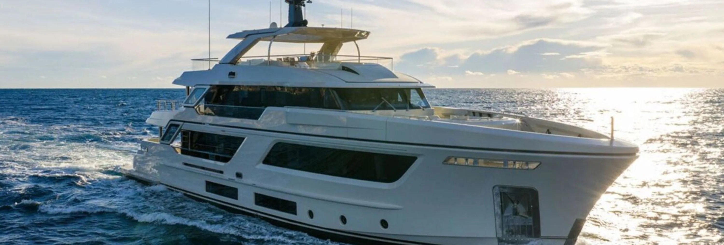 STELLAMAR – Award-Winning Explorer Yacht