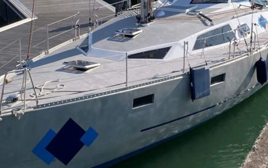 TOPAZE: Racing Yacht Sold by BGYB!