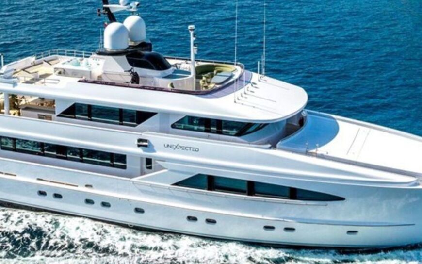 UNEXPECTED: 38m Heesen Yacht Blending Elegance & Power