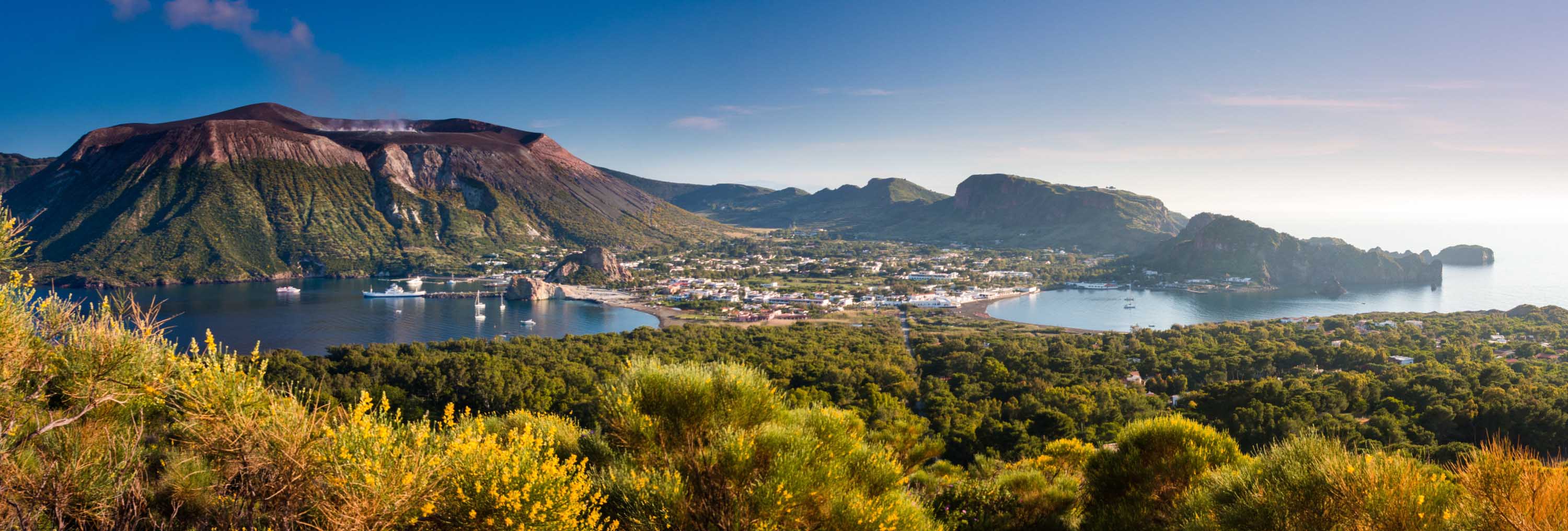 BGYB Destination : Suggested Itinerary for a charter in Aeolian Islands