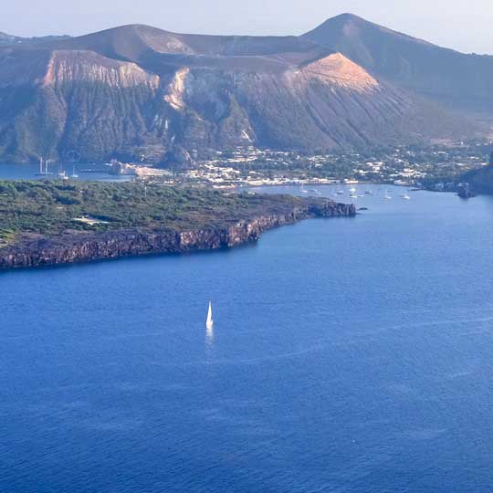 Vulcano Crater