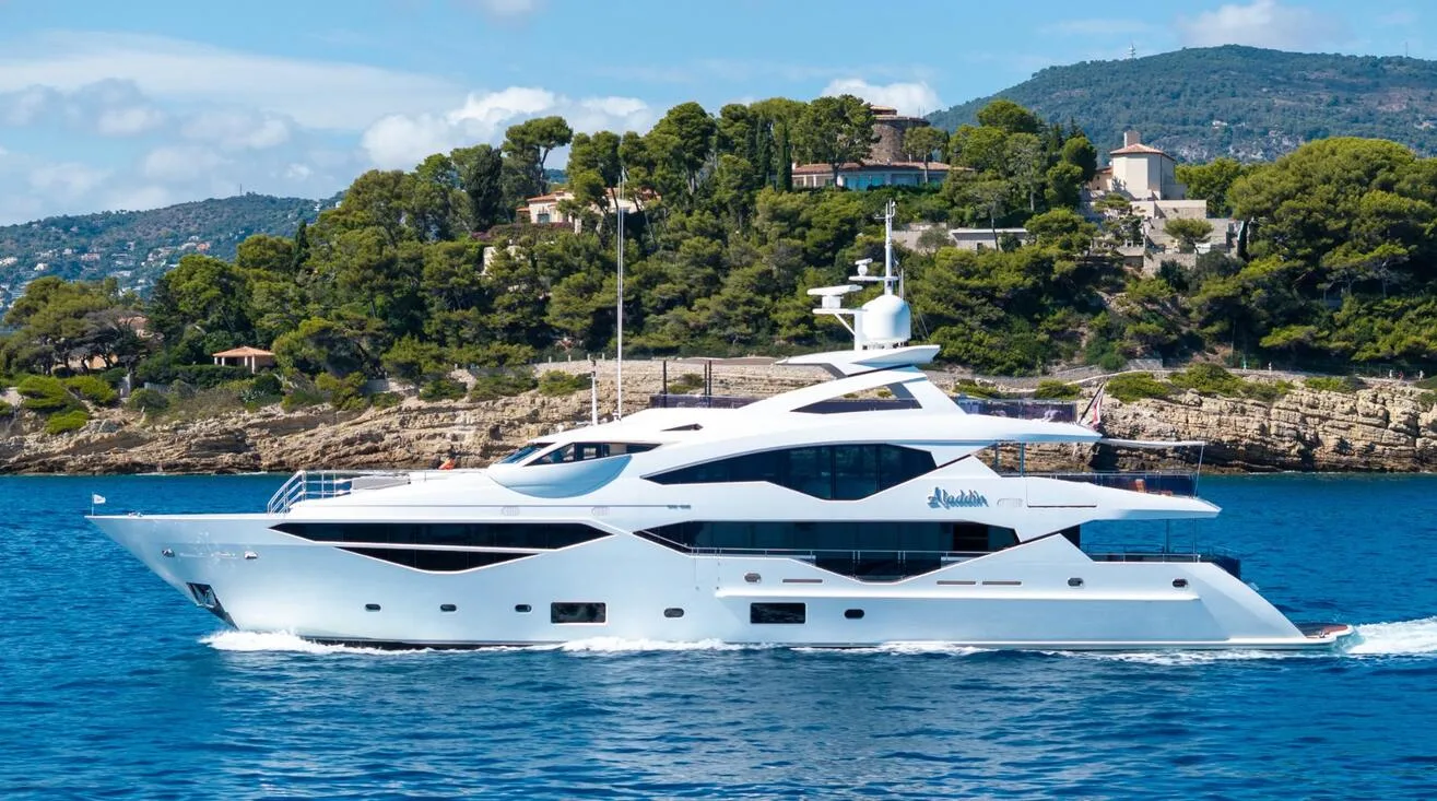 ALADDIN — Motor Yacht 40,05 m (2)