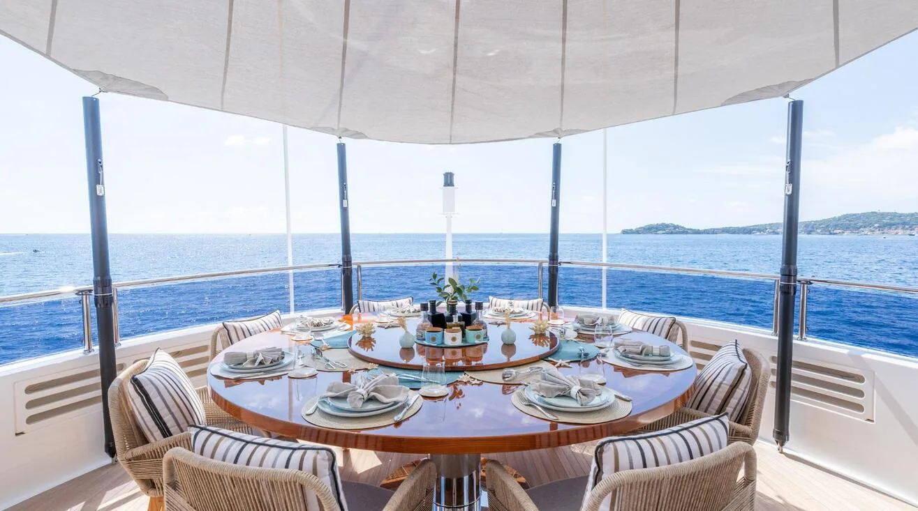 ALADDIN — Motor Yacht 40,05 m (6)