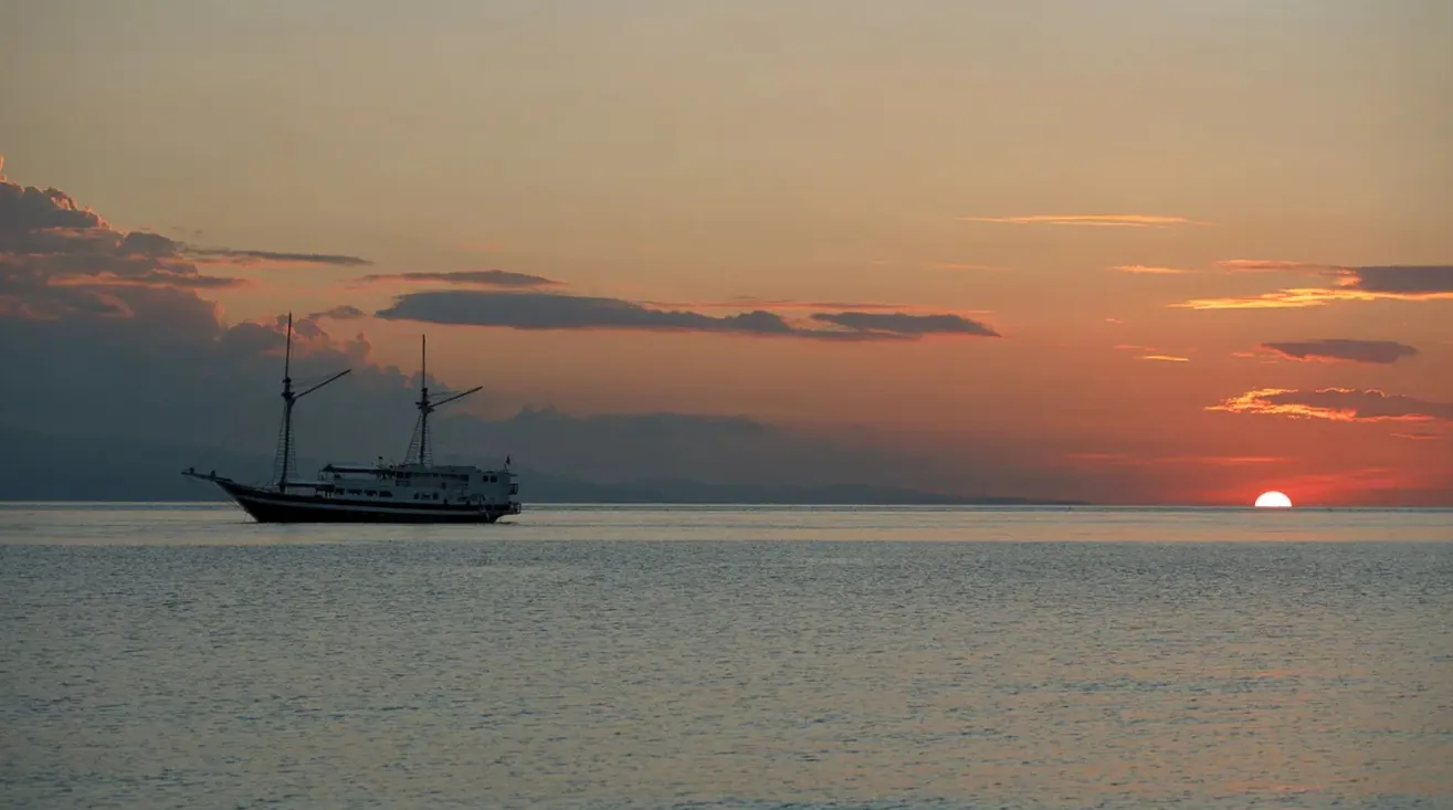 ALIIKAI VOYAGE — Motor Yacht 40,00 m (4)