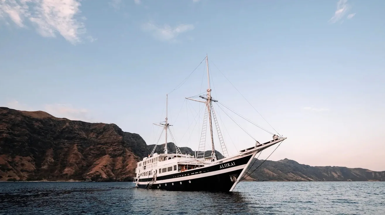 ALIIKAI VOYAGE — Motor Yacht 40,00 m (2)