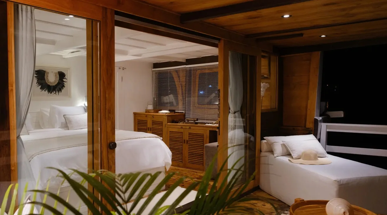 ALIIKAI VOYAGE — Motor Yacht 40,00 m (16)