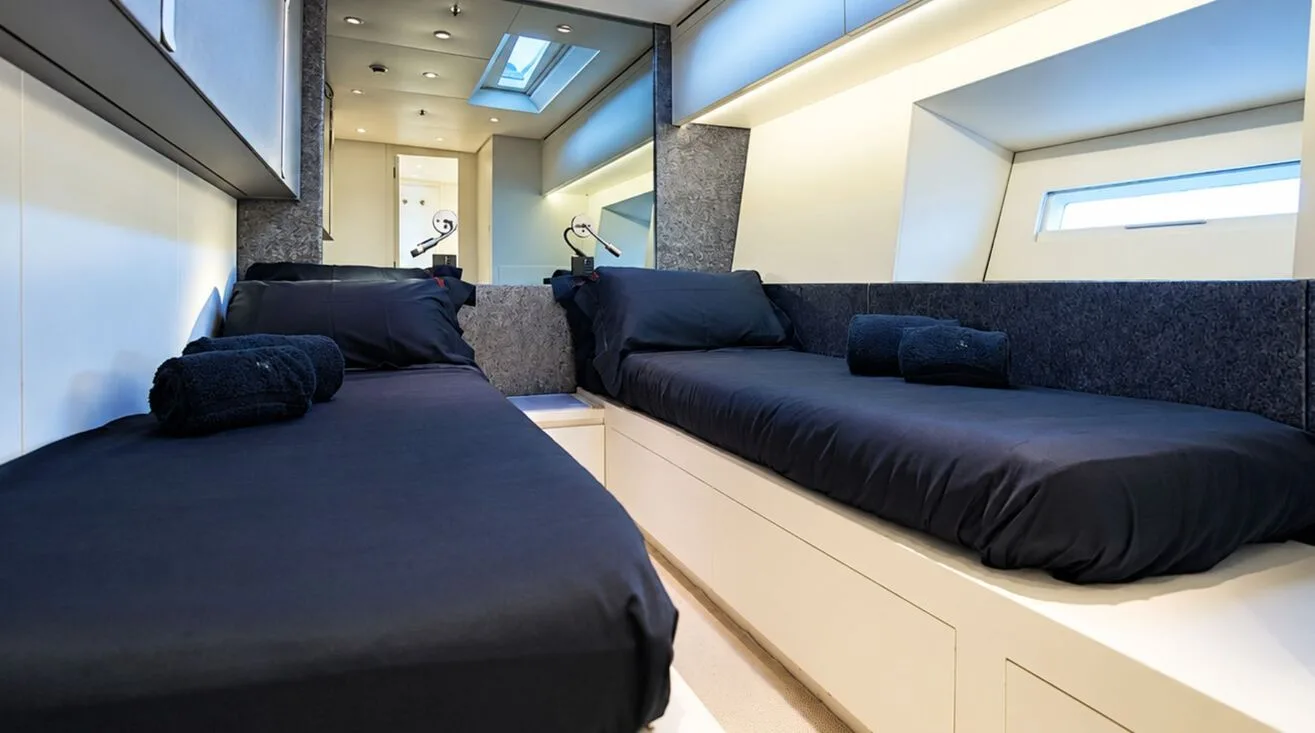 BLACK SAILS — Sailing Yacht 39,95 m (12)