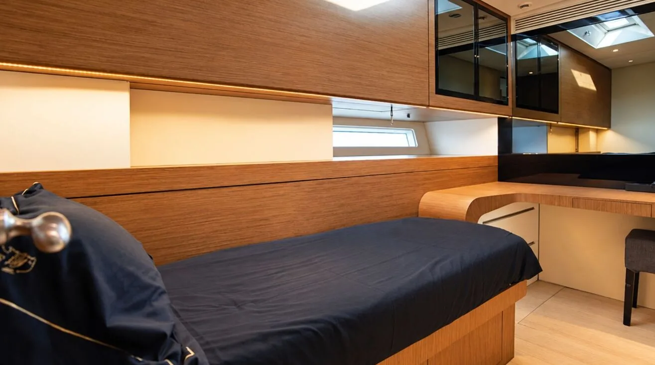 BLACK SAILS — Sailing Yacht 39,95 m (13)