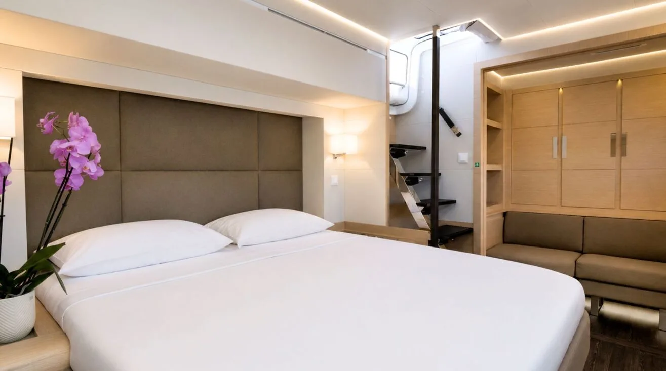 BLUESATION — Multihull 20,36 m (13)