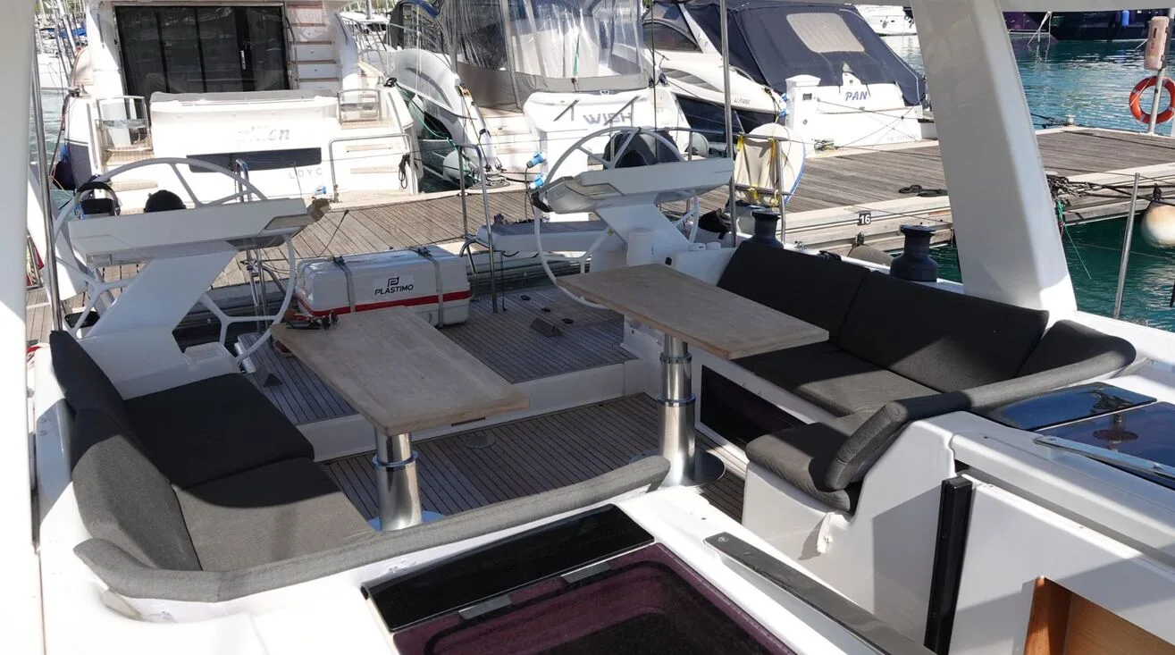 CHOCOLAT — Sailing Yacht 17,20 m (4)