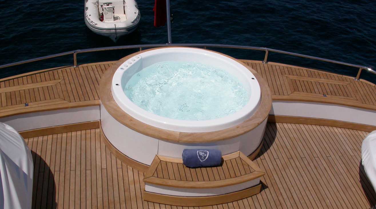 COSTA MAGNA