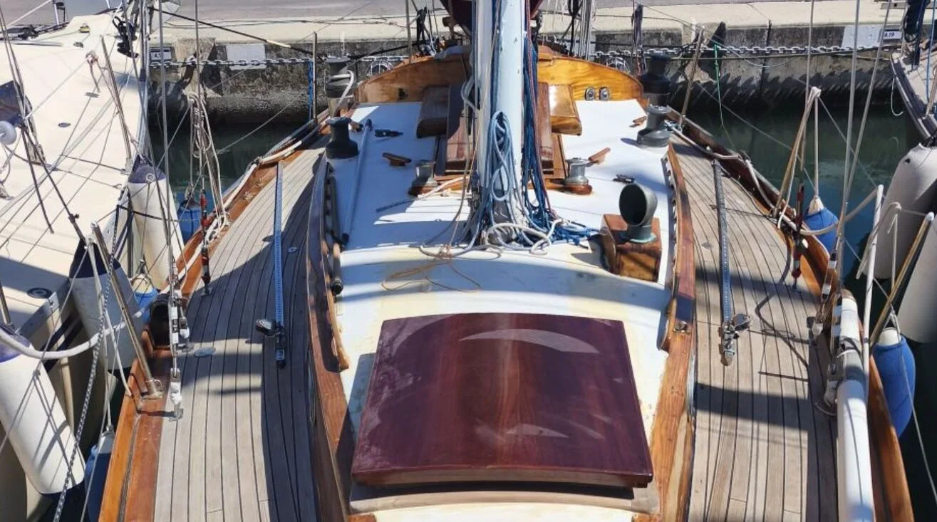 CRAZY  LIFE — Sailing Yacht 11,27 m (2)