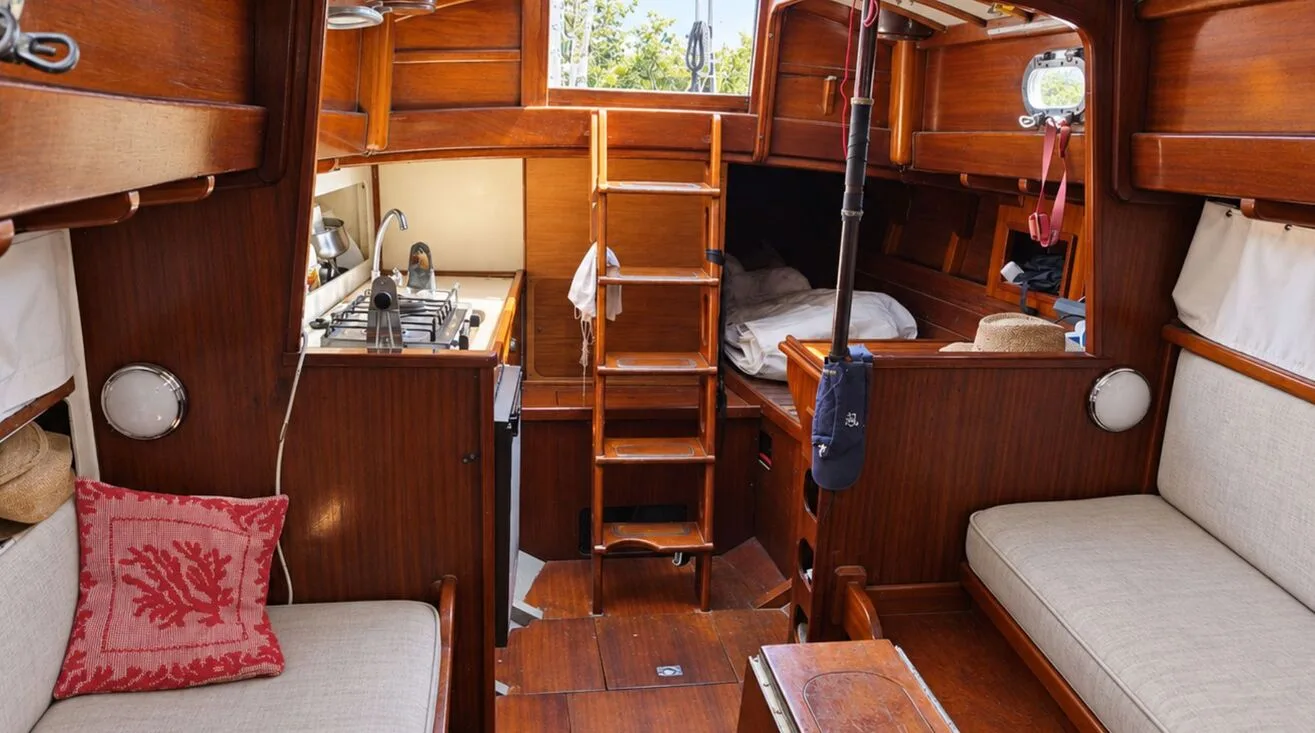CRAZY  LIFE — Sailing Yacht 11,27 m (4)