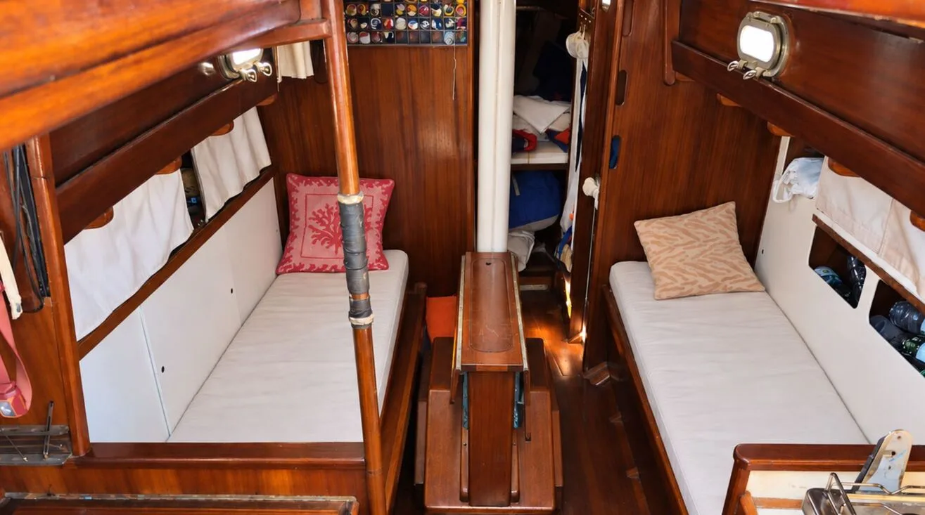 CRAZY  LIFE — Sailing Yacht 11,27 m (5)