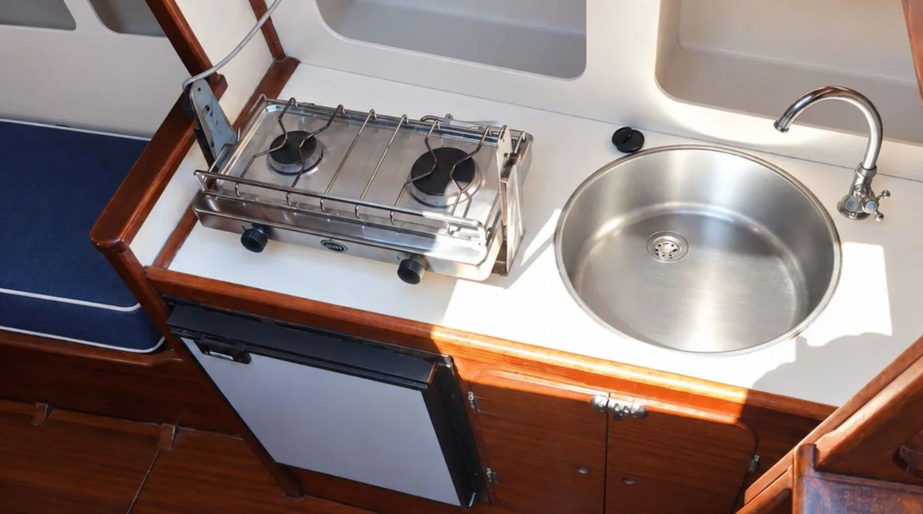 CRAZY  LIFE — Sailing Yacht 11,27 m (7)