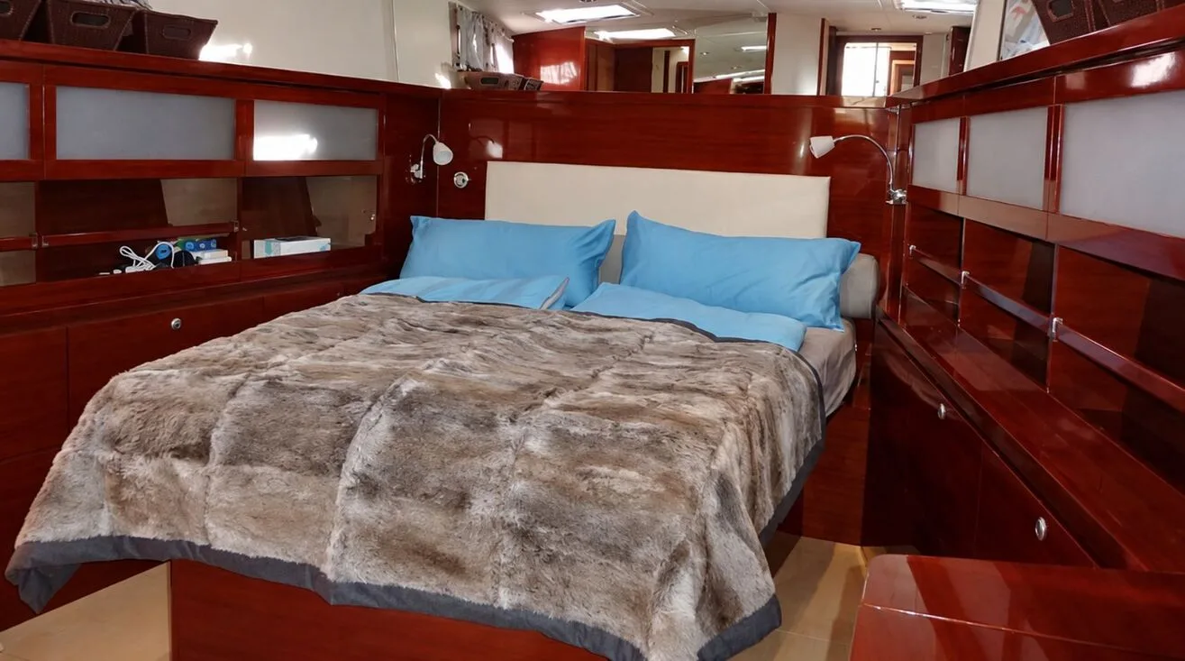 DYNASTY — Sailing Yacht 19,80 m (6)