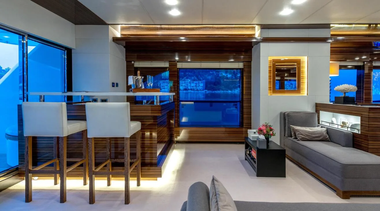 GEMS II — Motor Yacht 40,50 m (9)
