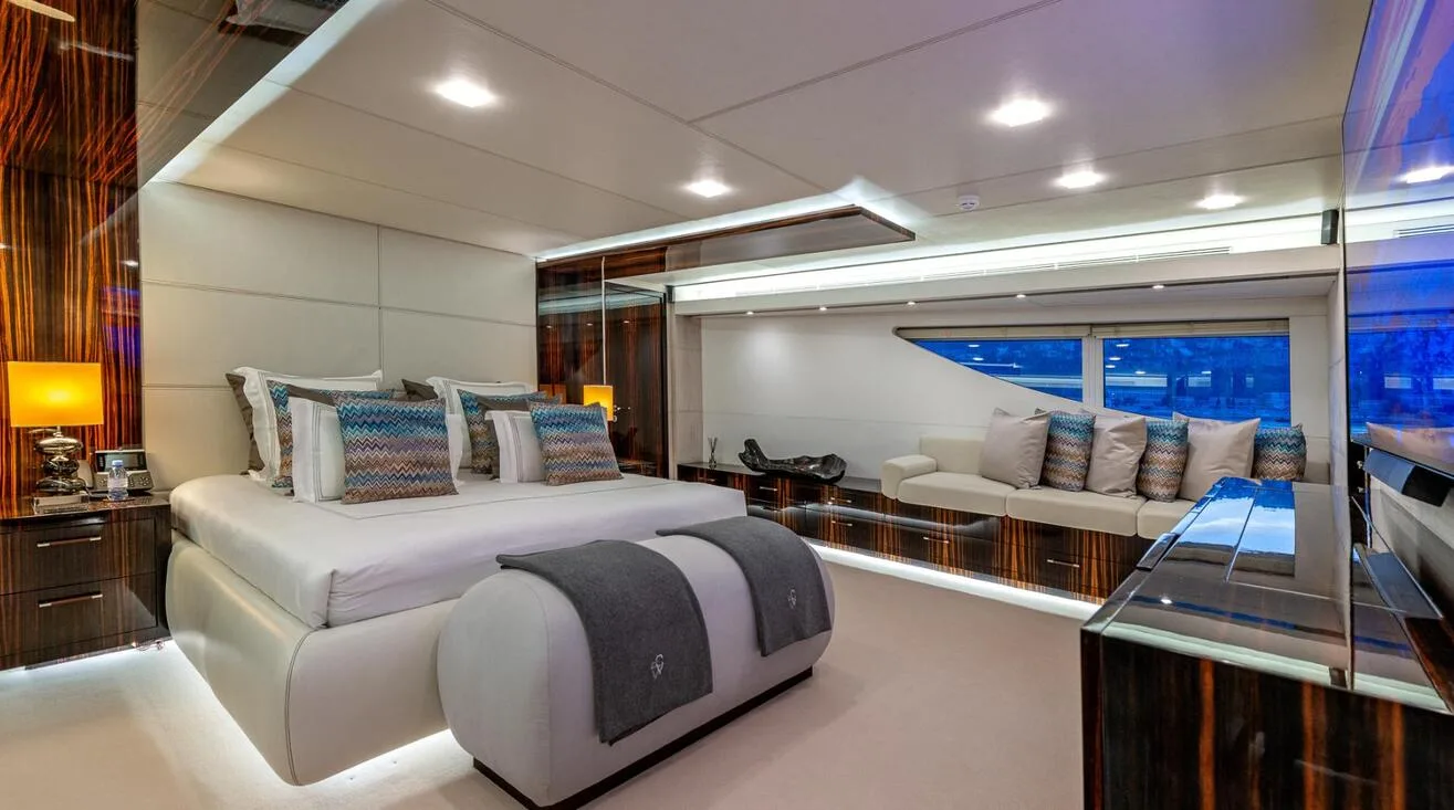 GEMS II — Motor Yacht 40,50 m (11)