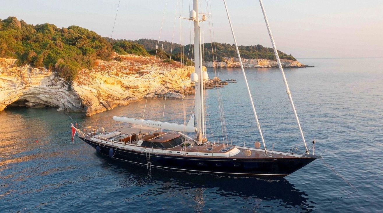 Santa Maria X Yacht, 31m Astondoa S.A. (Astilleros)