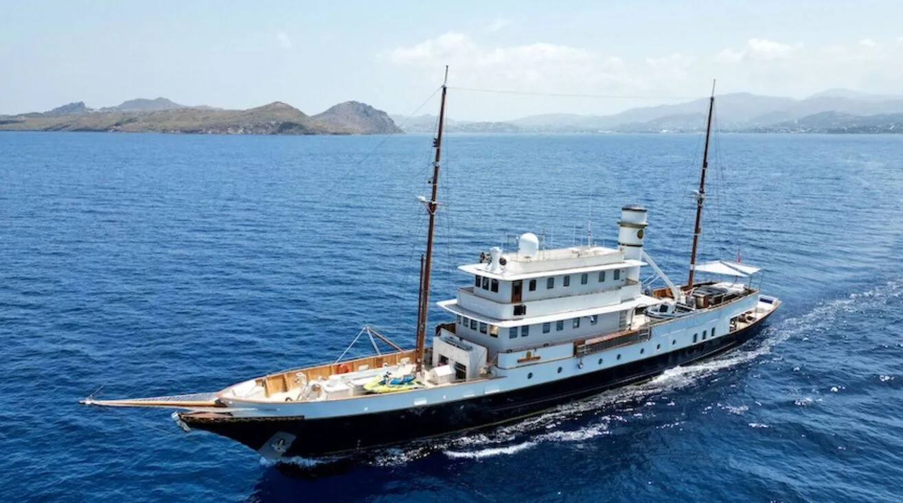 KALIZMA — Motor Yacht 45,75 m (3)