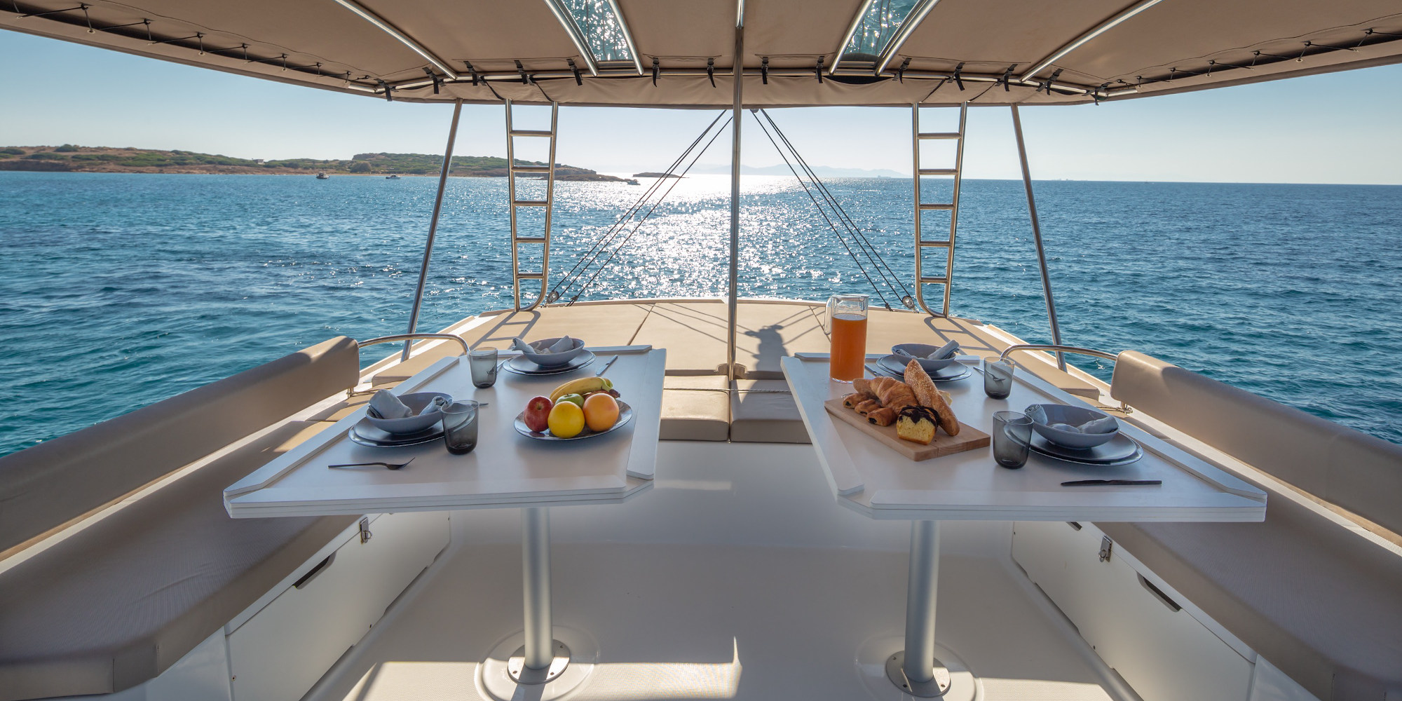 LICENSE TO CHILL Sailing Catamaran Yacht for Charter BGYB