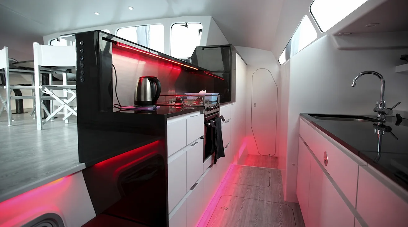 MACH 2 — Multihull 18,28 m (7)