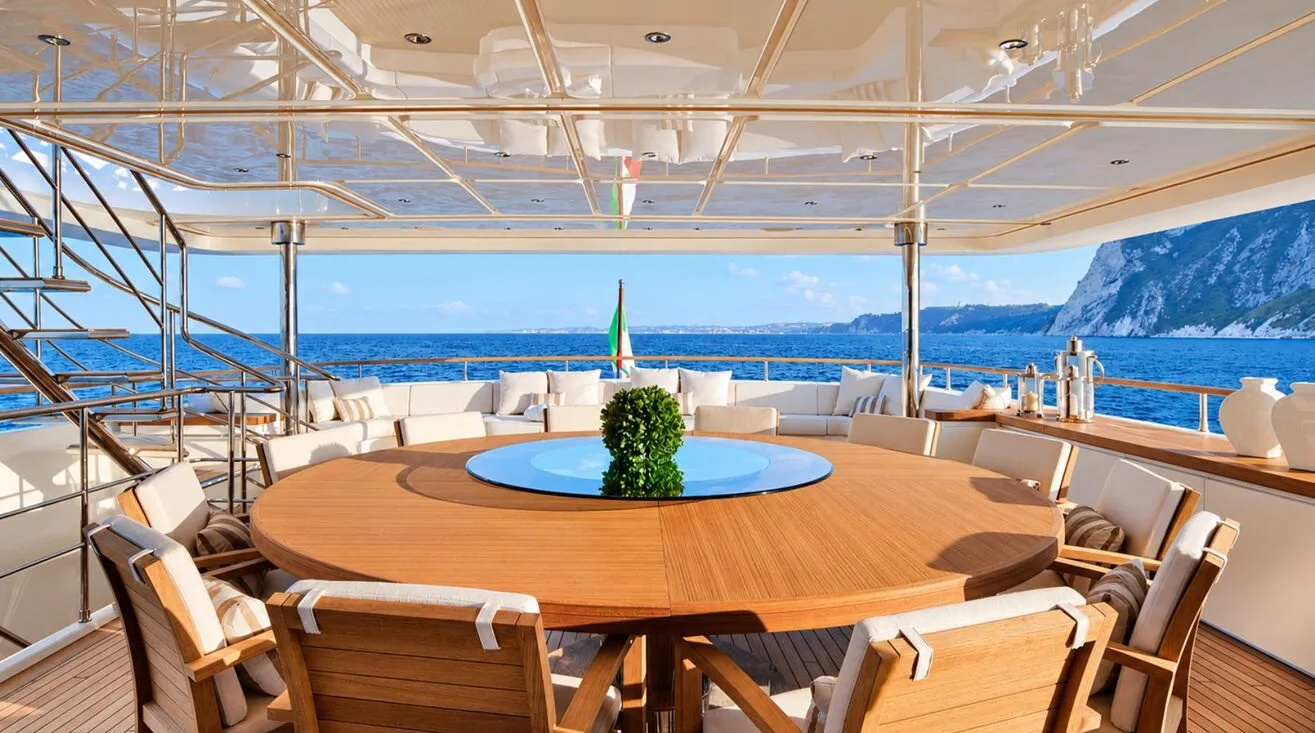PALATIAL — Motor Yacht 43,00 m (6)