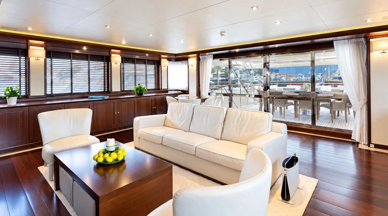 PALATIAL — Motor Yacht 43,00 m (10)