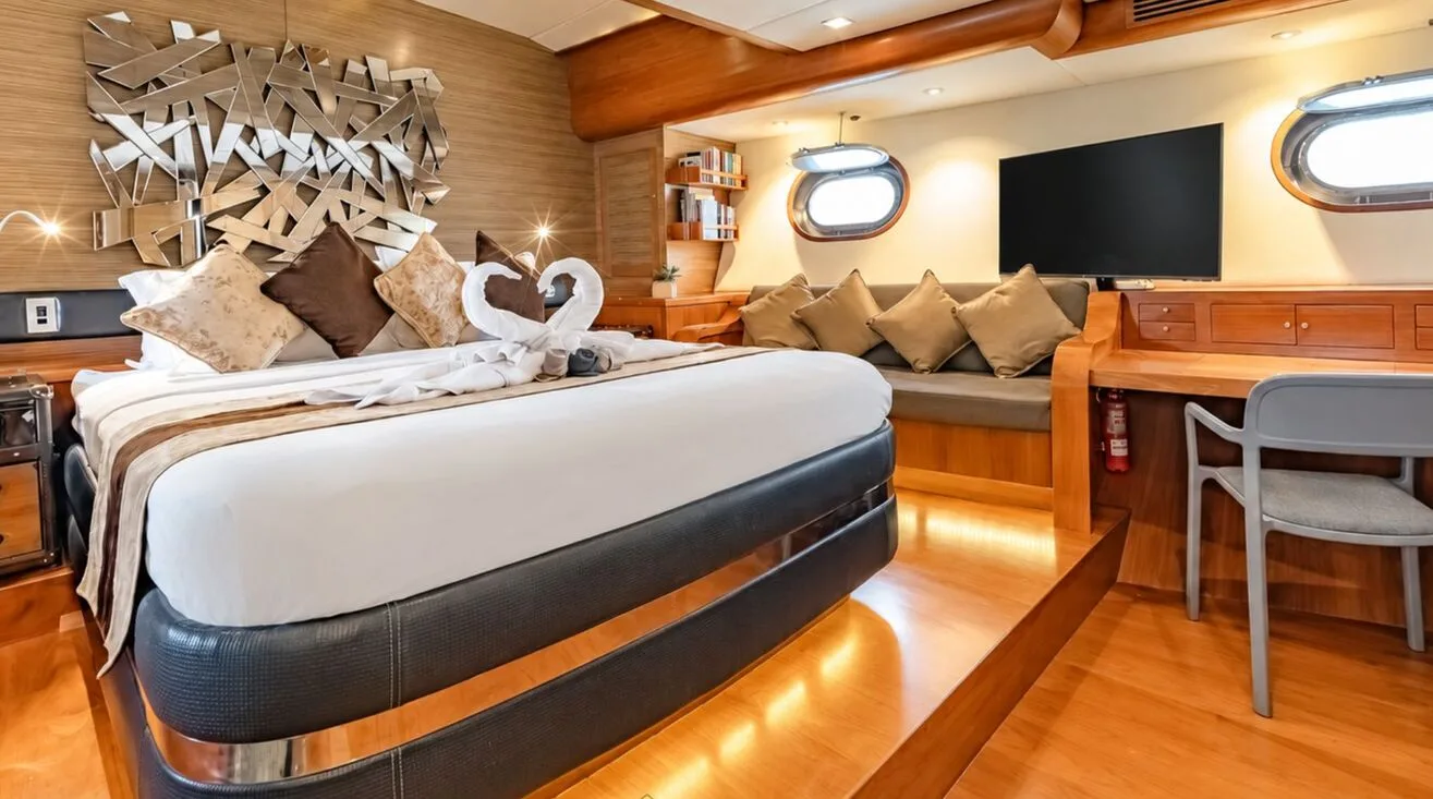 SILVERLINING — Sailing Yacht 31,60 m (9)