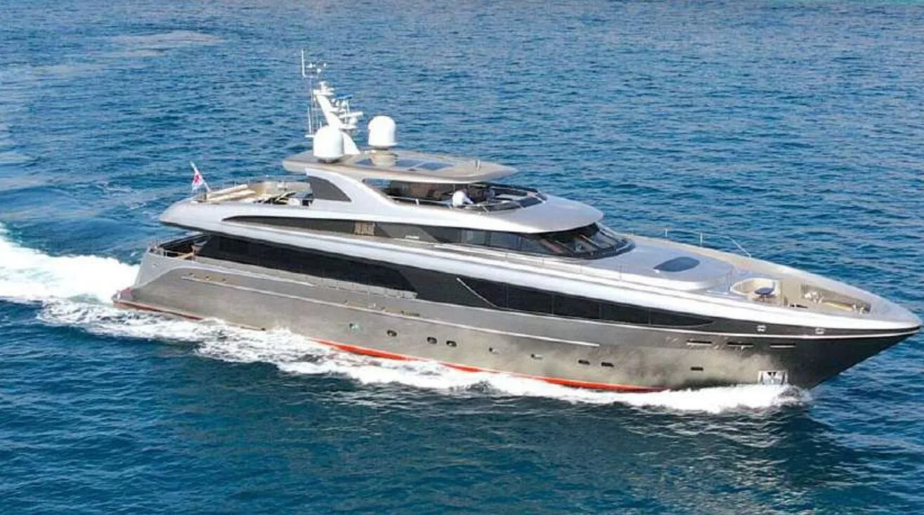 SMOOTH OPERATOR — Motor Yacht 39,00 m
