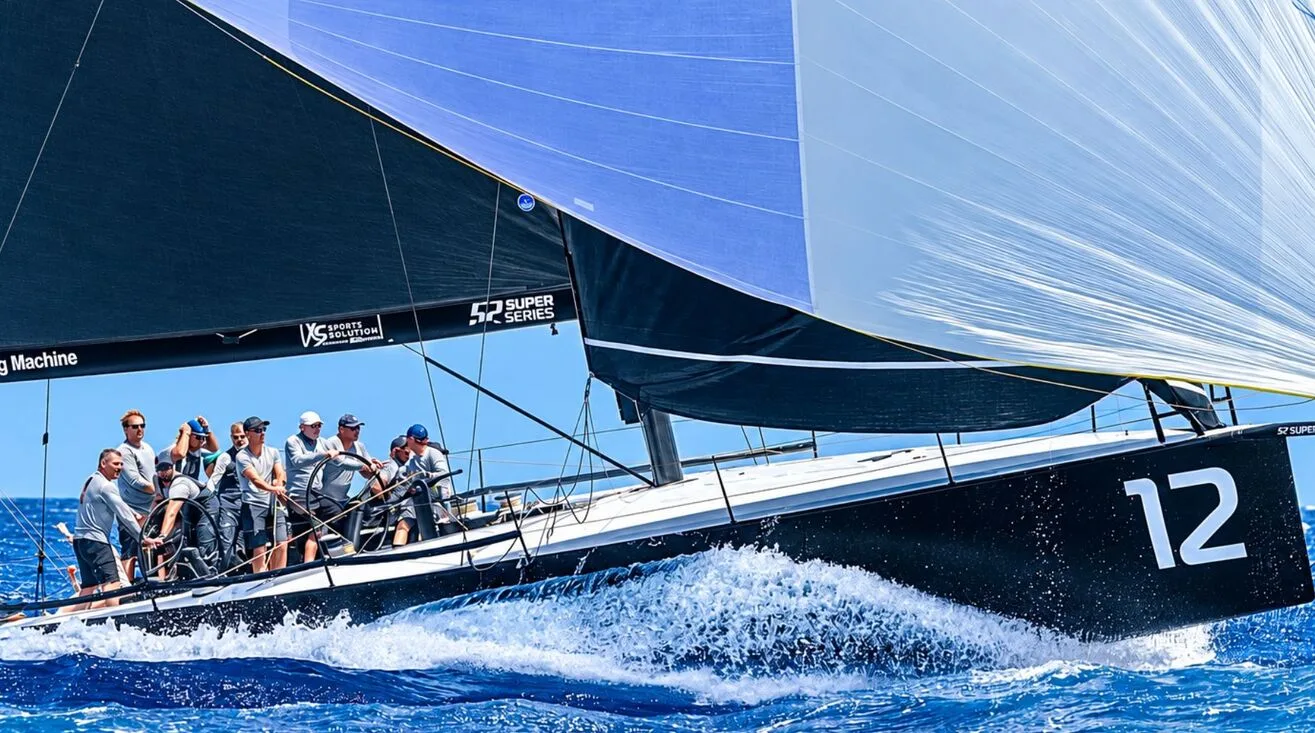 TEASING MACHINE (TP52) — Racing Yacht 15,85 m (4)