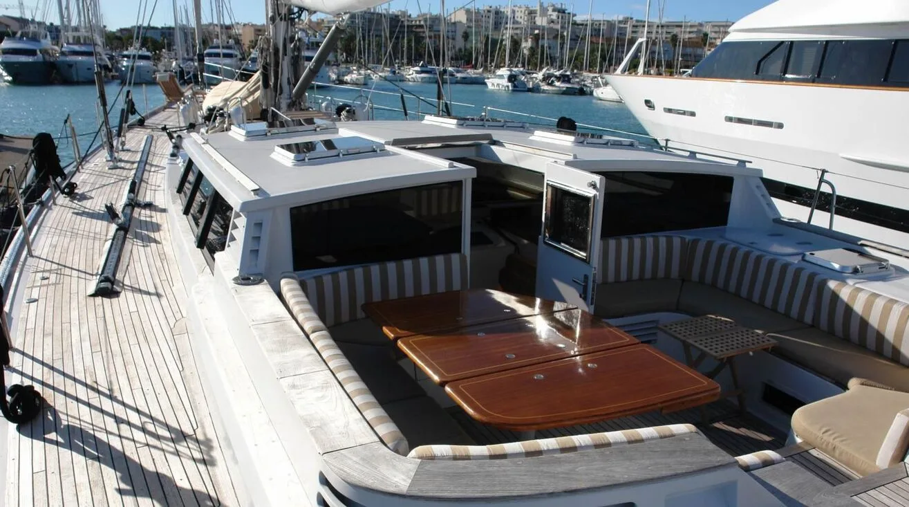 YQUEM — Sailing Yacht 31,70 m (4)