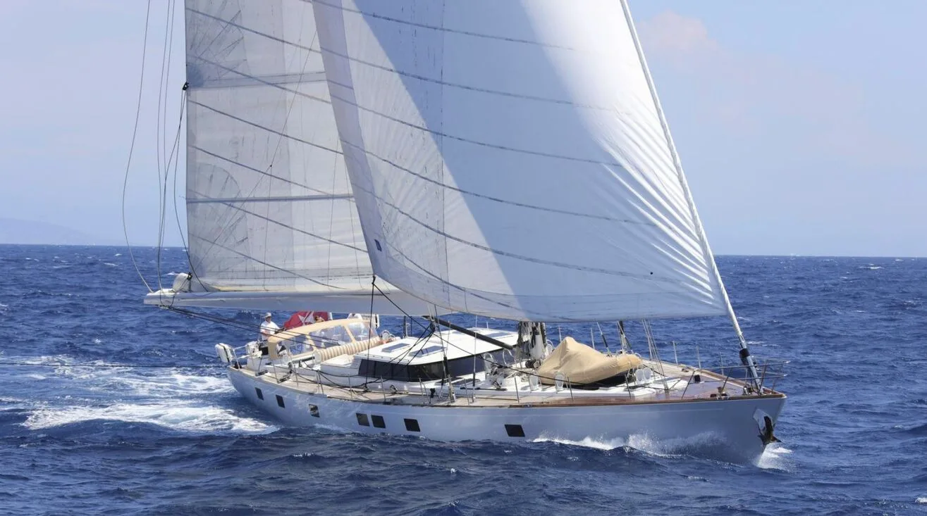 YQUEM — Sailing Yacht 31,70 m (2)