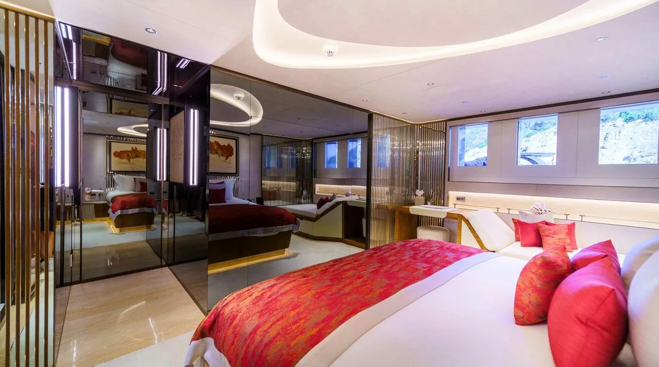 ETERNAL SPARK — Motor Yacht 49,95 m (14)