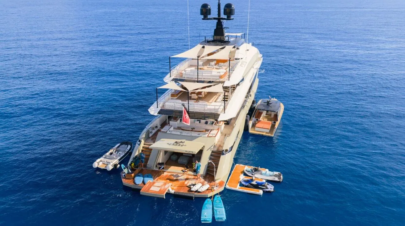 ETERNAL SPARK — Motor Yacht 49,95 m (3)